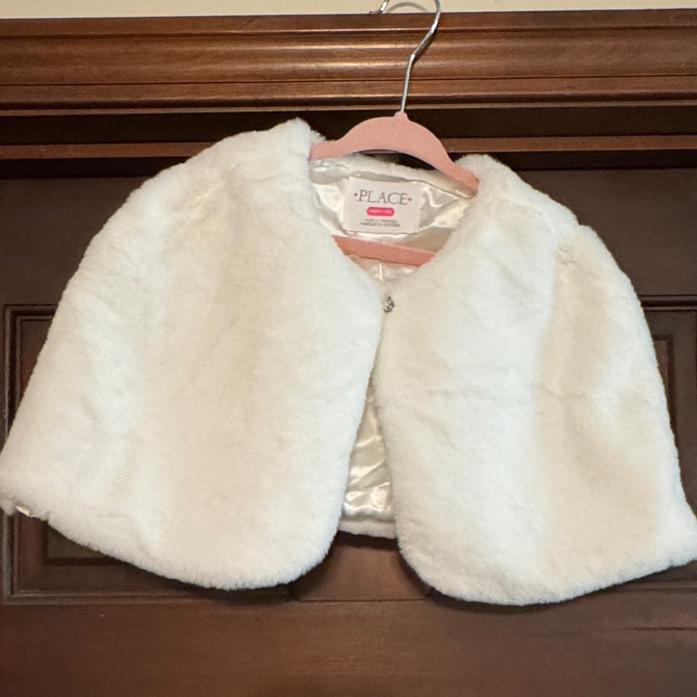 Children’s Place Kids Ivory Faux Fur Cape